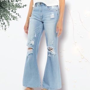 🔥 New Almost Famous Distressed Denim Flare 90s Straight Jeans high rise size 9